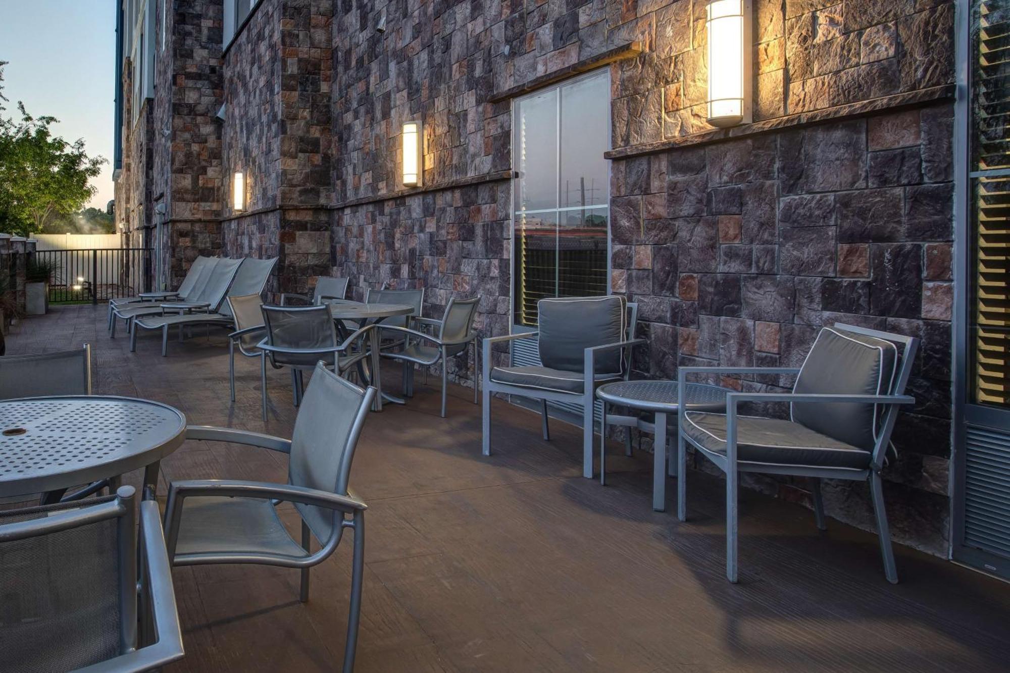 Hampton Inn & Suites Columbia/Southeast-Fort Jackson Ngoại thất bức ảnh