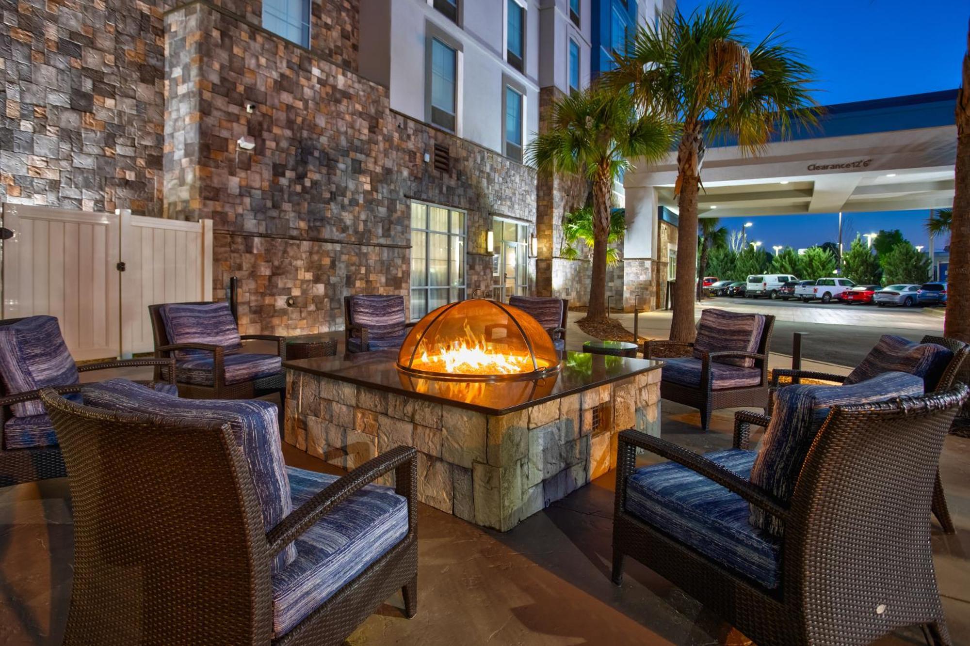 Hampton Inn & Suites Columbia/Southeast-Fort Jackson Ngoại thất bức ảnh